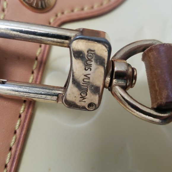 Louis Vuitton Yellow Vernis Roxbury 2 way Authentic - Picture 9 of 13